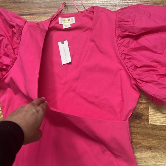 Anthropologie Maeve top in fushia puff sleeves V neck wrap style size M - Picture 8 of 15